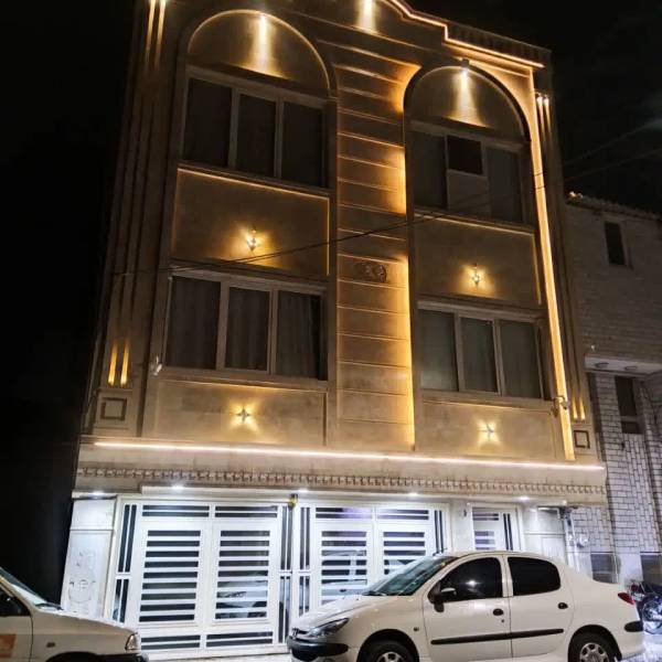                                             دوطبقه ویلایی مهندسی ساز
                                                                                منزل ویلایی
                                        در آزادگان قم