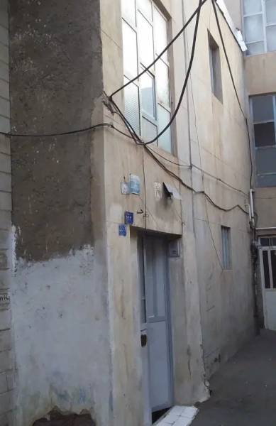                                             ویلایی دو طبقه ۶۰ متری
                                                                                منزل ویلایی
                                        در شهید رجایی قم