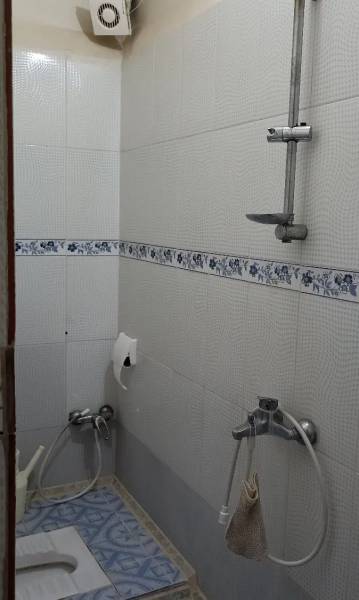                                             منزل نقلی نزدیک حرم (کوچه حرم نما)
                                                                                منزل ویلایی
                                        در قم نو قم