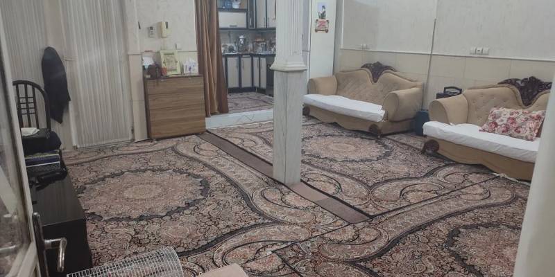                                             ویلایی_دوطبقه_بازسازی شده
                                                                                منزل ویلایی
                                        در شهرک امام حسن قم