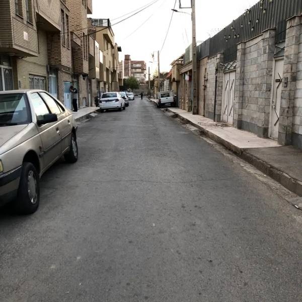                                             خونه ویلای دنج سند دار
                                                                                منزل ویلایی
                                        در شهرک امام حسن قم