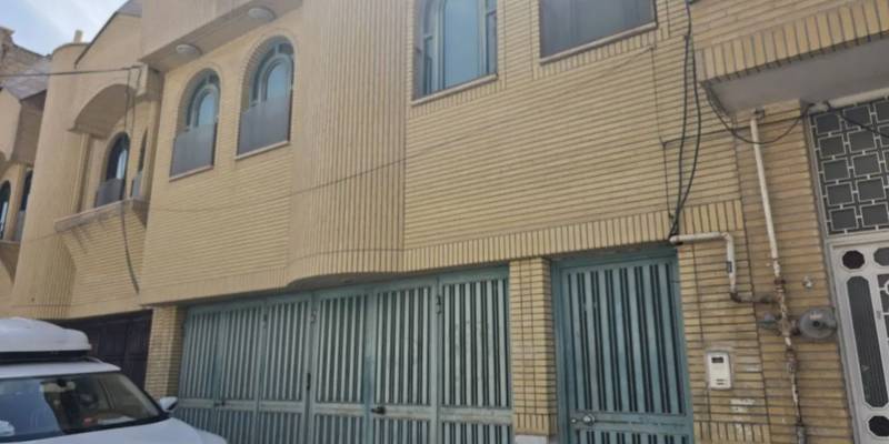 منزل باجک فروشی دوطبقه ونیم