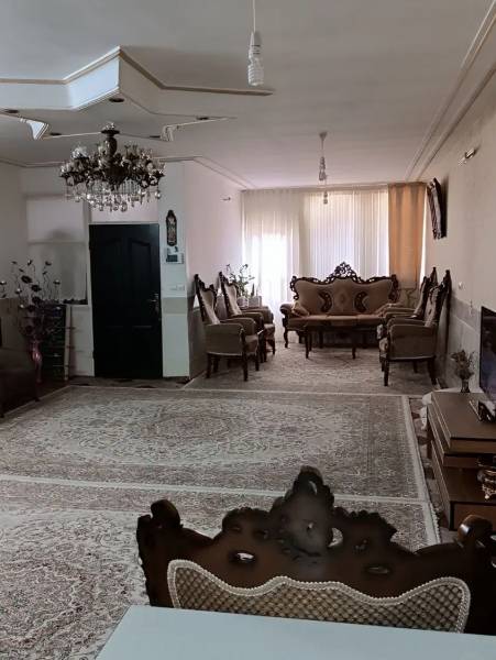 خونه ویلایی ۱۲۰متر شمالی همکف بالا هرطبقه یک خواب