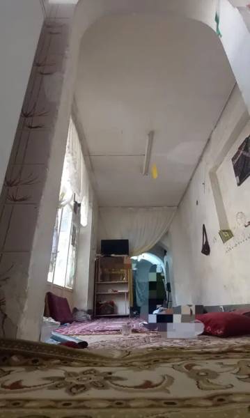 خانه 102.5 متری دربست قدیمی