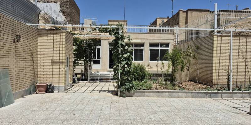 ملک ویژه جمهوری  میدان سپاه
