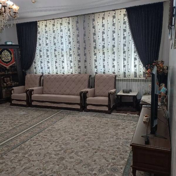                                             آپارتمان ۸۵ متری بنیاد
                                                                                آپارتمان
                                        در بنیاد قم