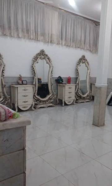                                             خونه 71متری جنوبی سند تک برگ
                                                                                منزل ویلایی
                                        در شاه ابراهیم قم